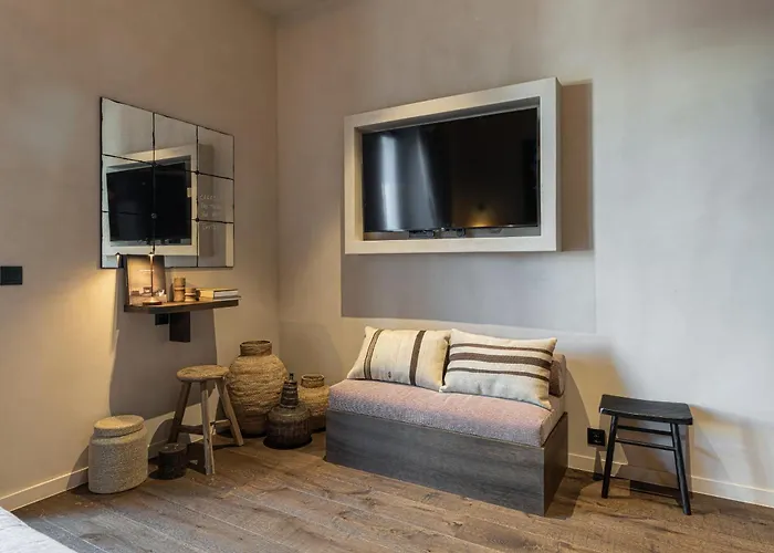 Wabi-sabi Lorrain Hotel Nice