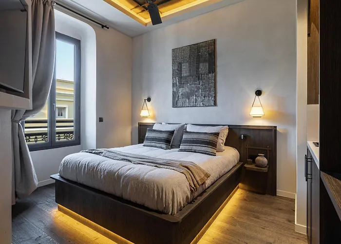 Отель Wabi-sabi Lorrain Ницца